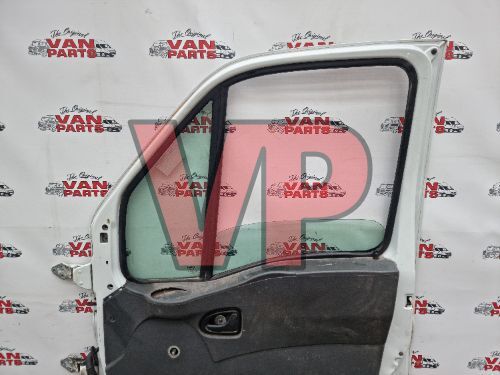 Iveco Daily - Drivers Right O/S Manual Front Door White (00-06)