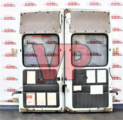 Iveco Daily 35-10 - Left Right PAIR Rear Doors w/ Window Glass White Pre-2000