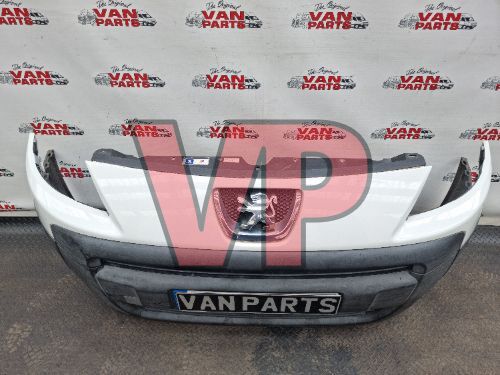 2010 Peugeot Partner - Front Bumper and Grill in White