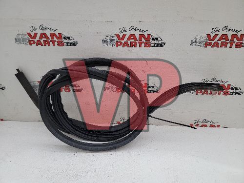 2020 Iveco Daily - Drivers Right Front Door Rubber Seal